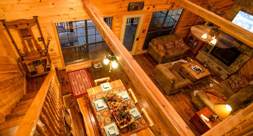 Cabin, 2 Bedrooms photo 1
