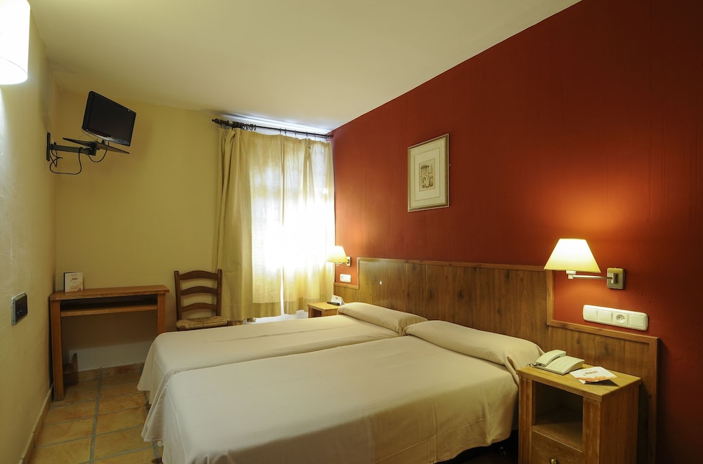 Triple Room (for 3 adults) photo 3