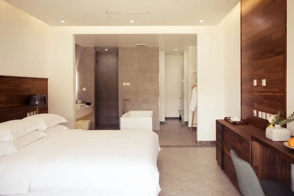 Basic Double Room, Courtyard View