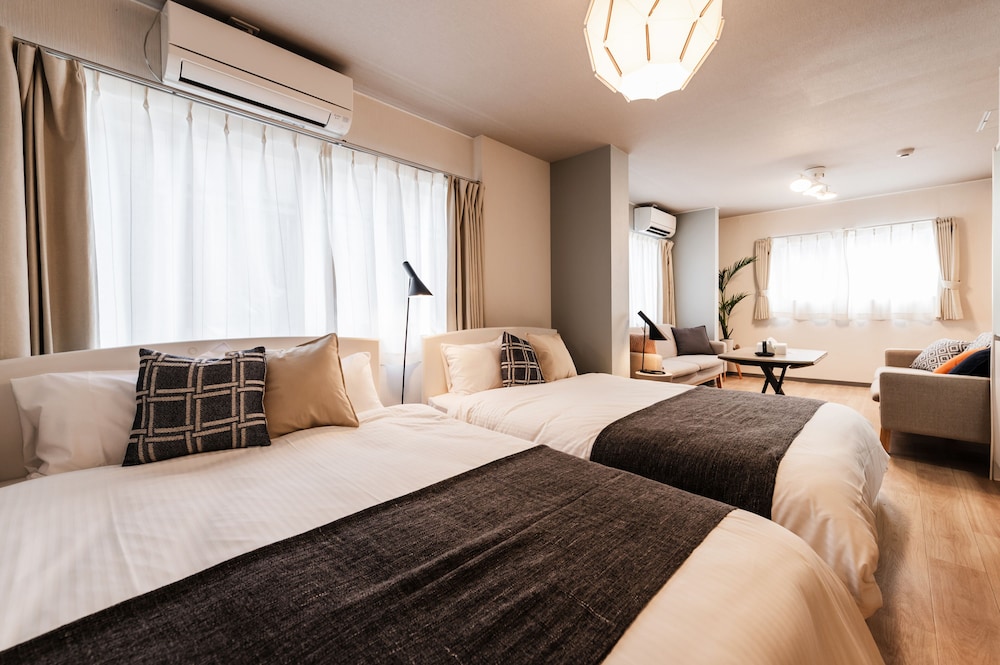 Standard Twin Room, 2 Double Beds, Non Smoking, No Elevator