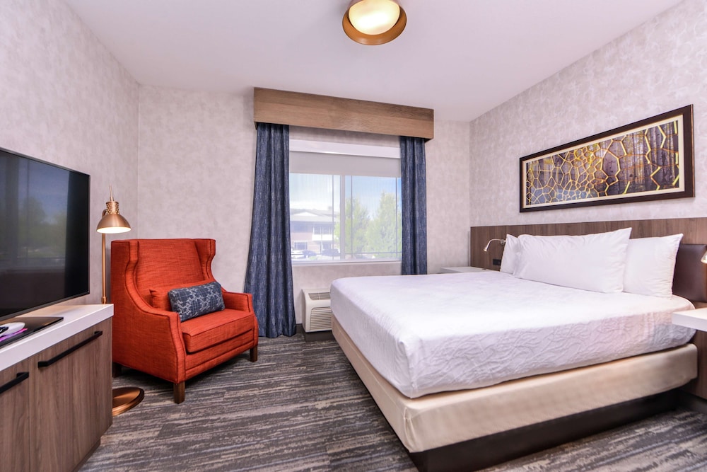 Suite, 1 Bedroom, River View - Photo 4