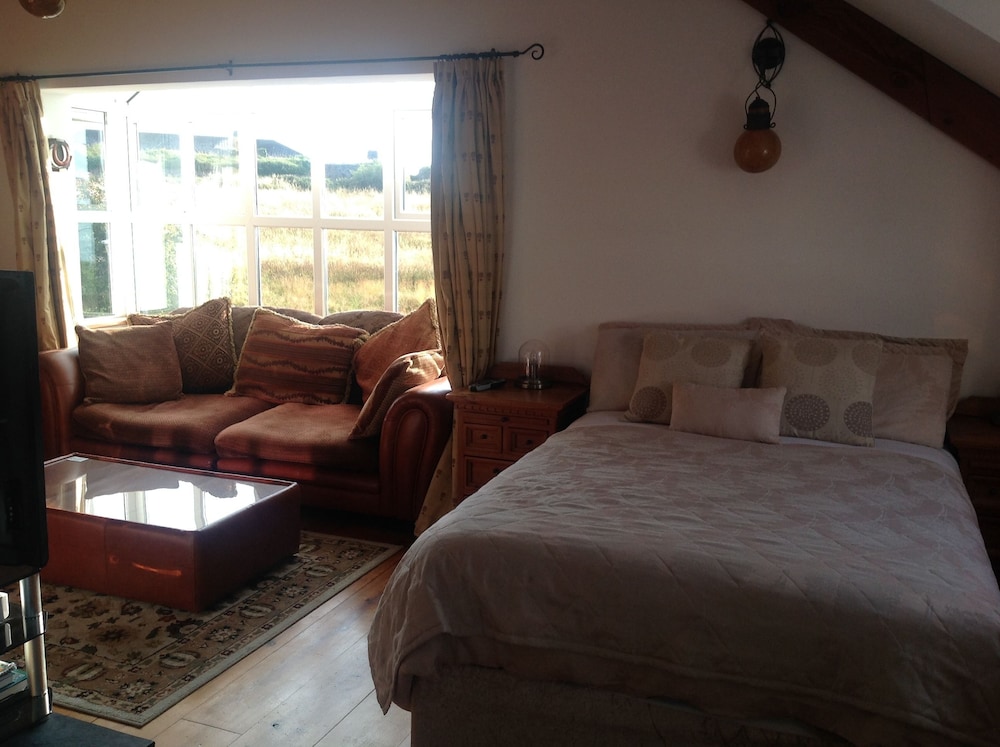 Apartment, Ground Floor photo 2