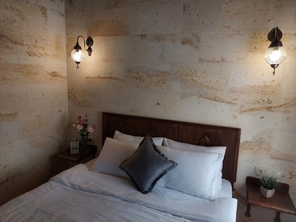 Economy Room - Photo 9