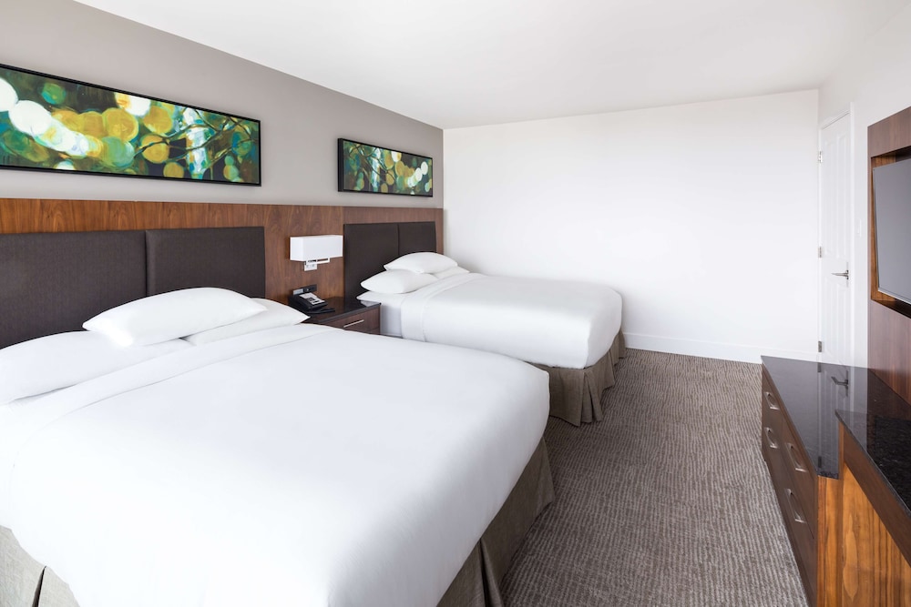 Suite, 2 Queen Beds, Non Smoking photo 1
