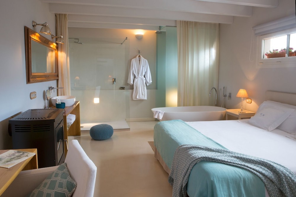Double or Twin Room (Cozy Room)
