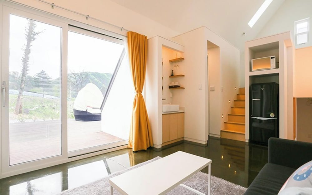 Room (K Heart Comforting House)