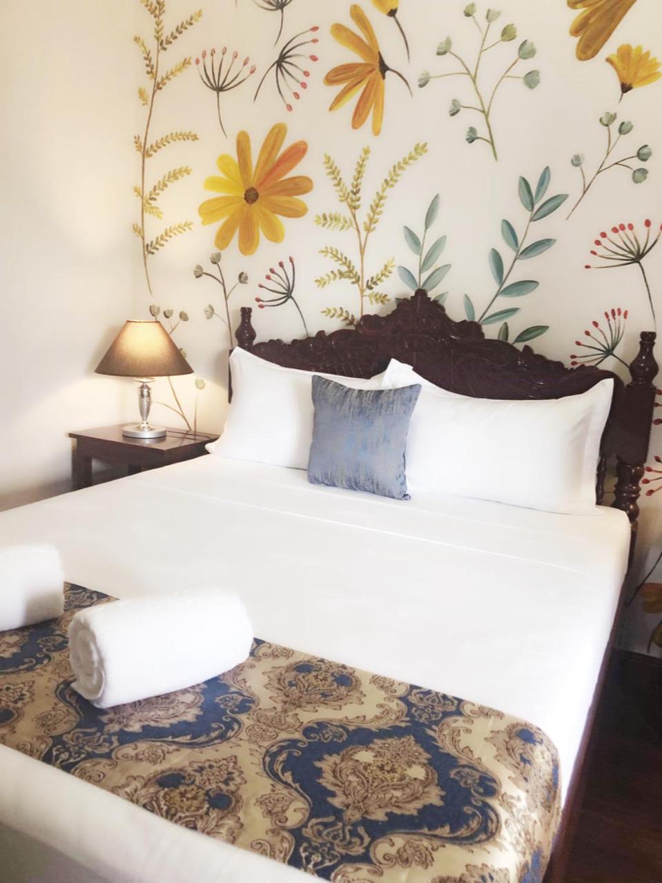 Standard Queen Room - Photo 2