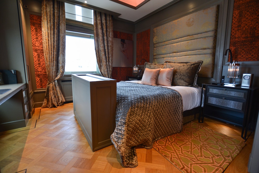 Suite, 1 Bedroom thumbnail 5
