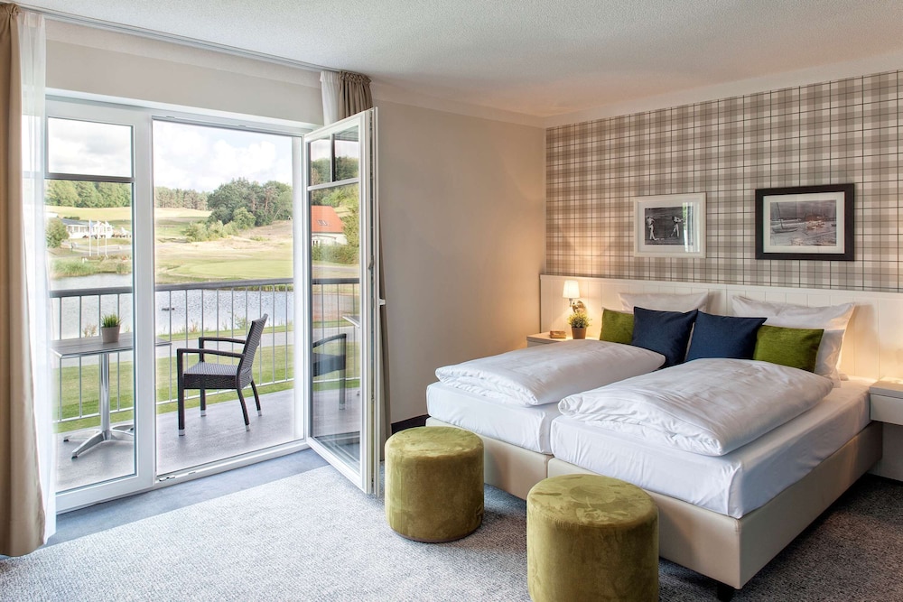 Comfort Room (Golf View) photo 3