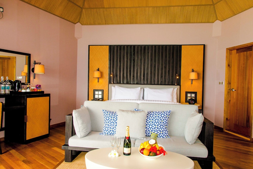 Water Front Villa - Photo 1