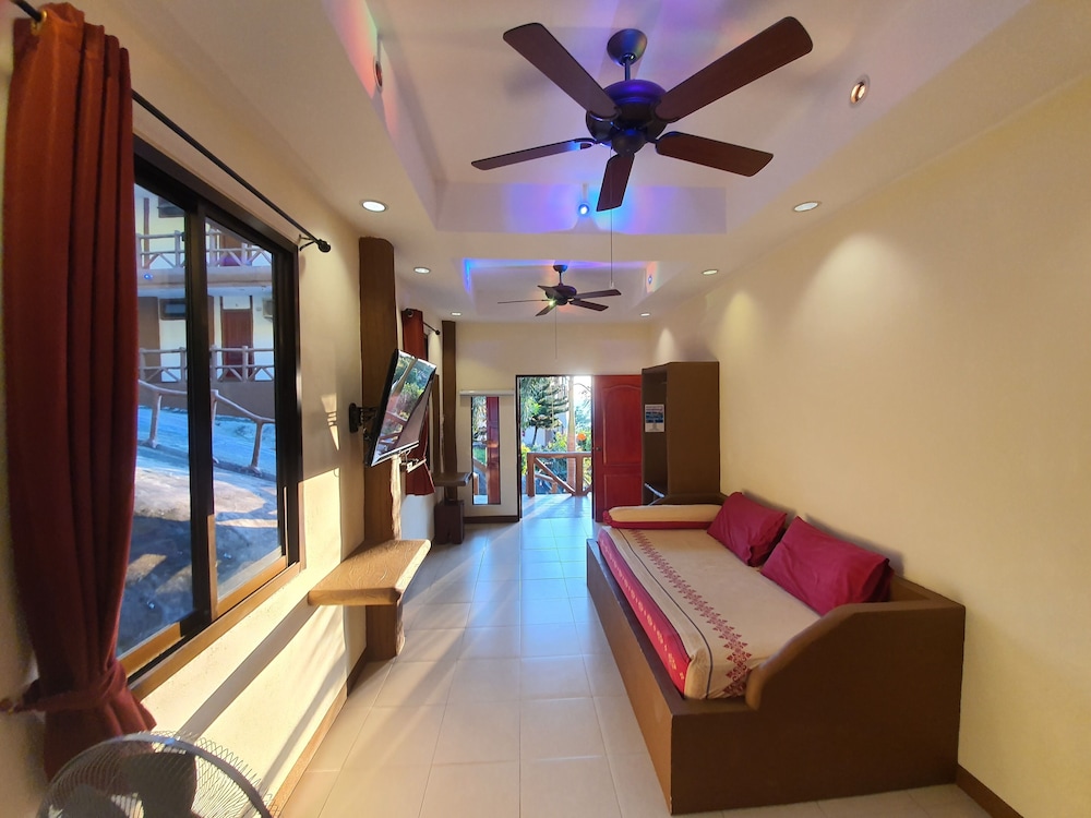 Big Studio Apartment photo 3