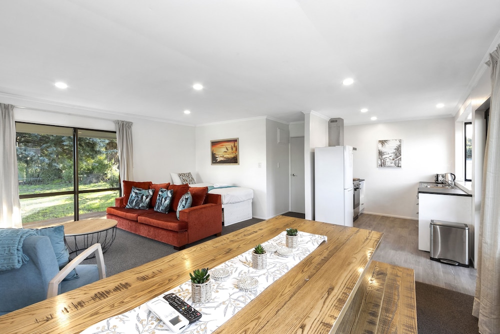 2 Bedroom House photo 1