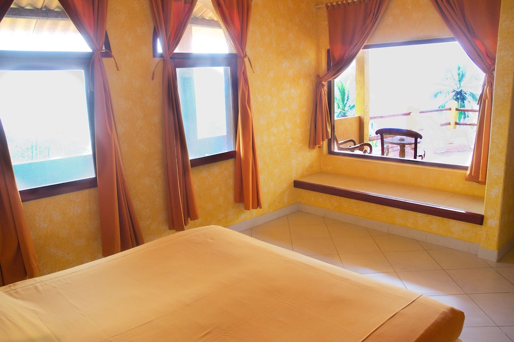 Deluxe Double or Twin Room, 1 Bedroom, Smoking, Garden Area photo 2