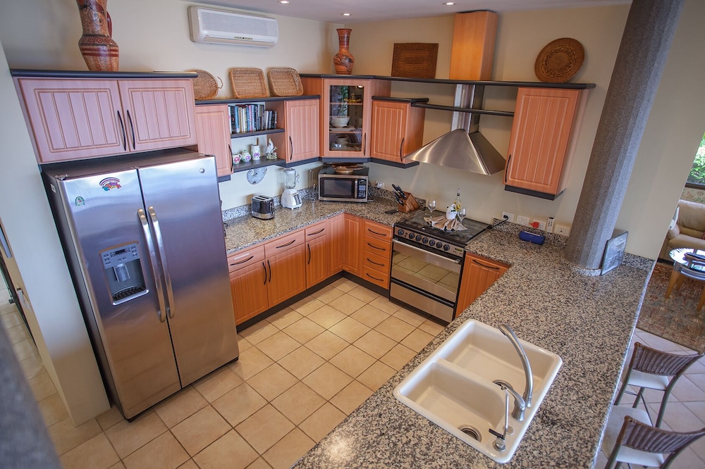 Luxury Villa, 3 Bedrooms, Private Pool, Ocean View photo 3