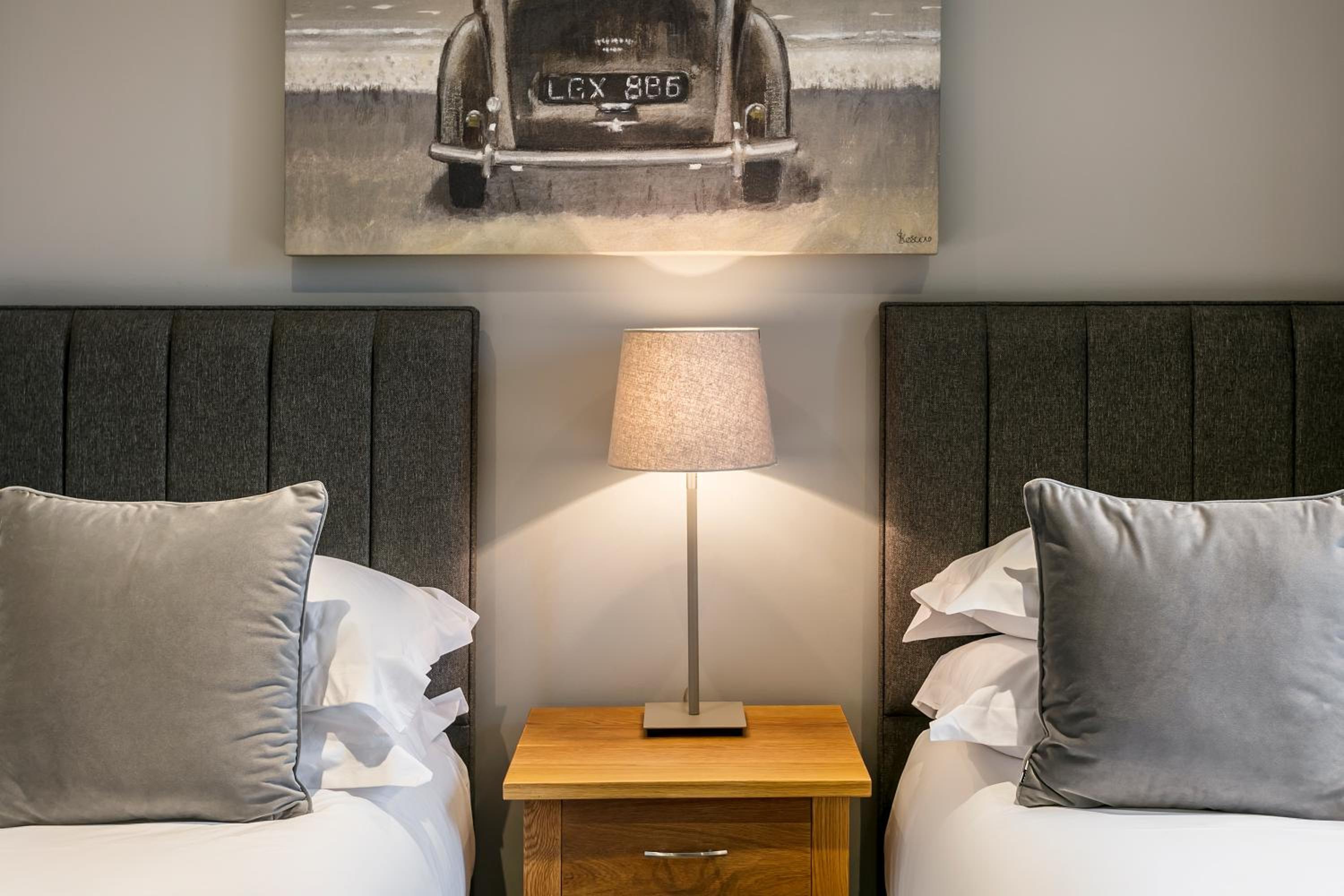 Deluxe Suite