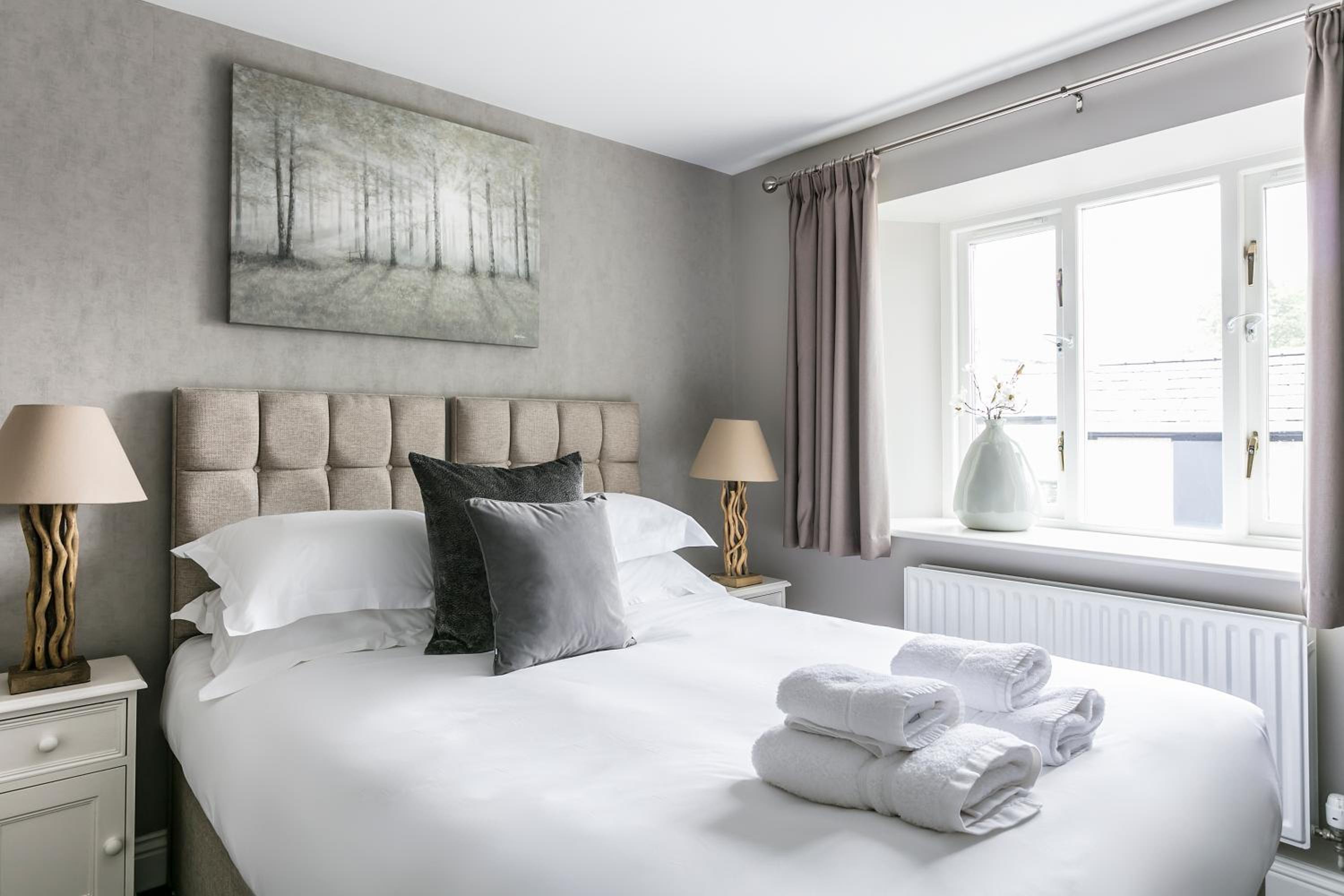 Deluxe Double Room with Shower
