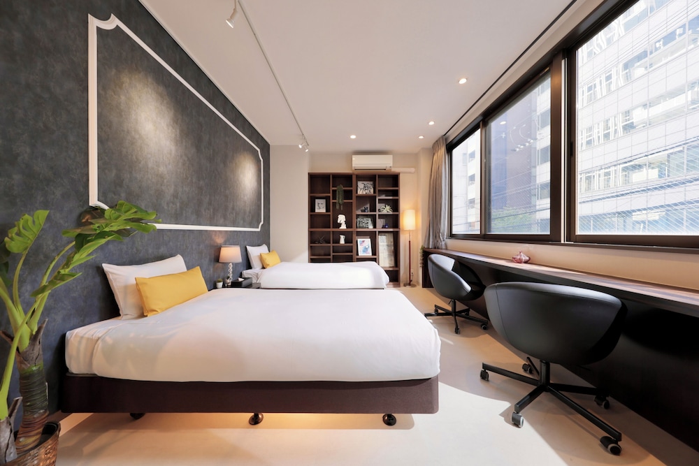 Luxury Suite, Non Smoking thumbnail 5