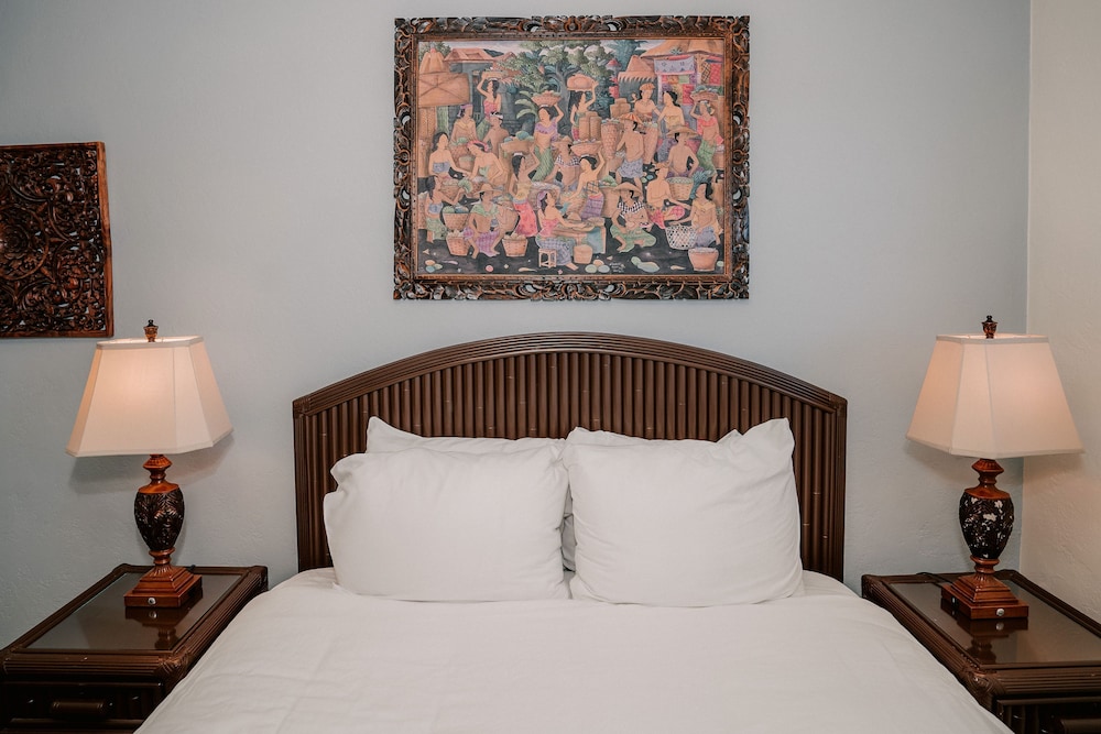 Deluxe Room, 1 Queen Bed - Photo 3
