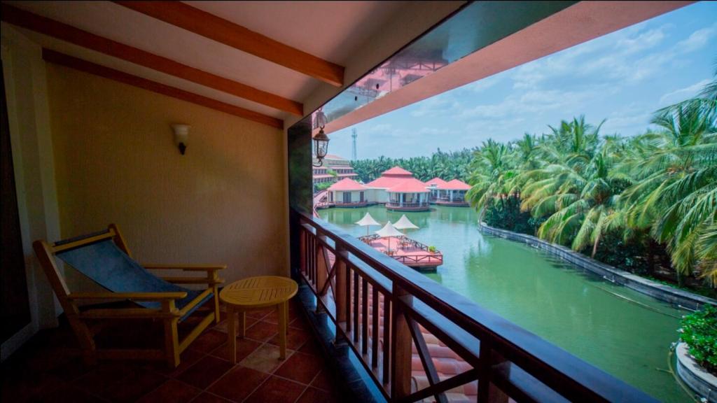 Deluxe Double or Twin Room - Photo 5