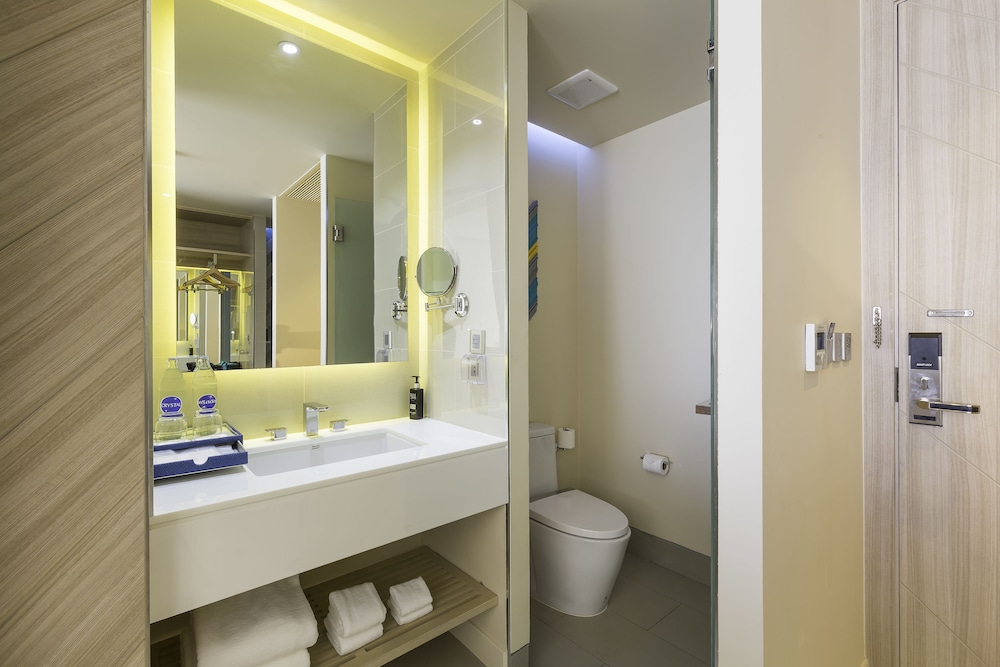Superior Room (SIS Jacuzzi Pool) photo 3