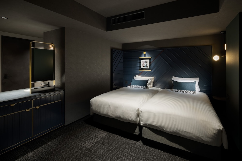 Deluxe Twin Room (with Washing Machine) - Photo 2