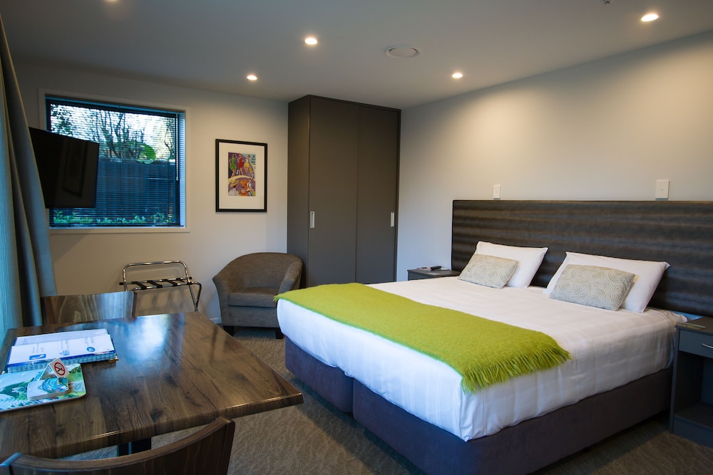 Executive Studio, Non Smoking, Kitchenette (Executive Studio -SpaBath) photo 3