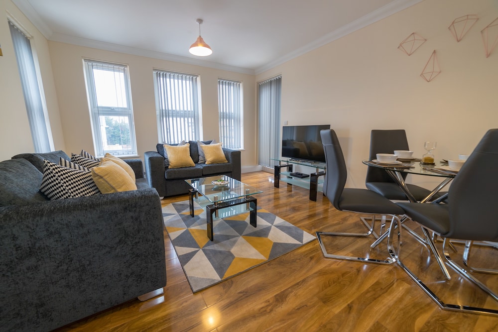 Deluxe Apartment, 2 Bedrooms, 2 Bathrooms photo 1