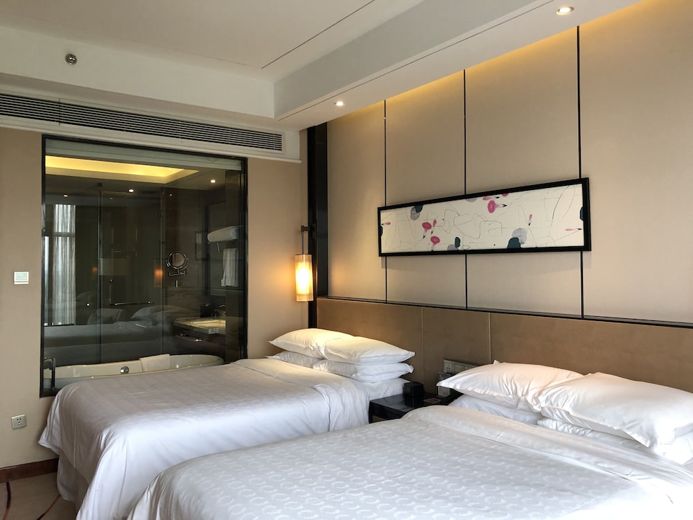 Premier Room, 2 Twin Beds photo 2