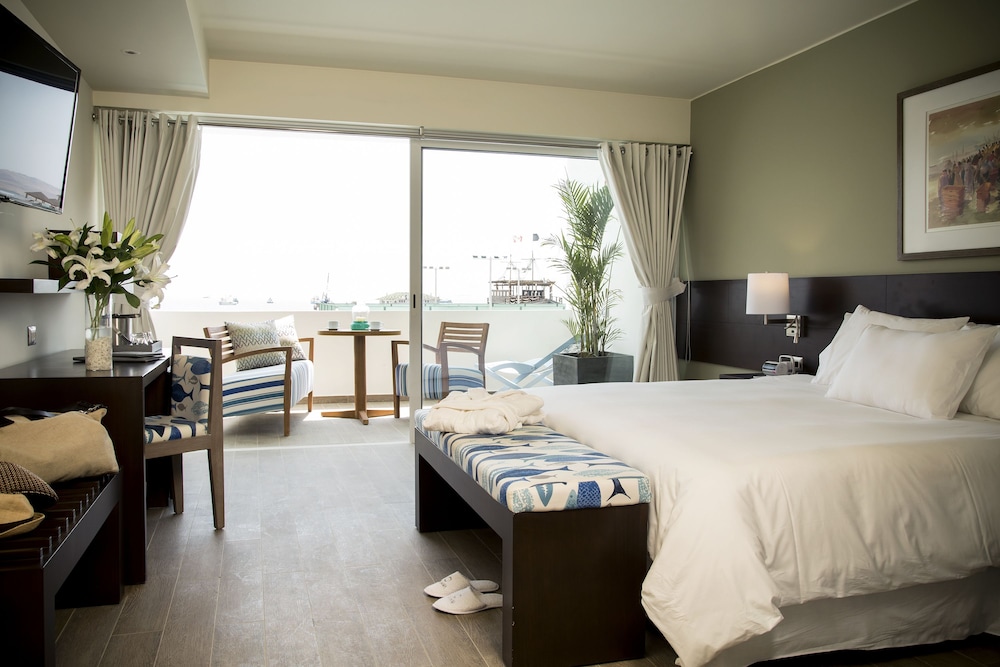 Deluxe Double Room, 1 King Bed, Sea View