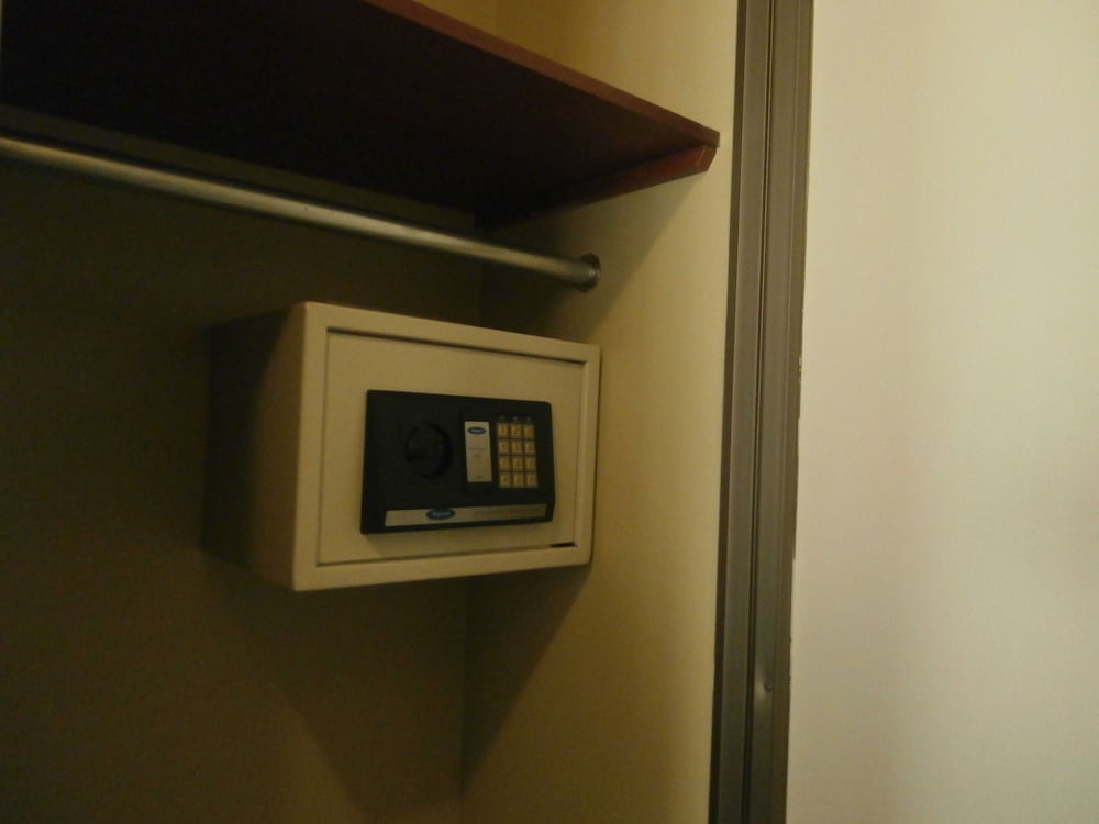 Suite, 1 Bedroom, Kitchen