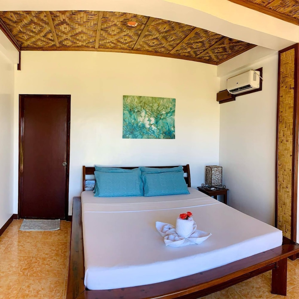 Waterfront Deluxe Room