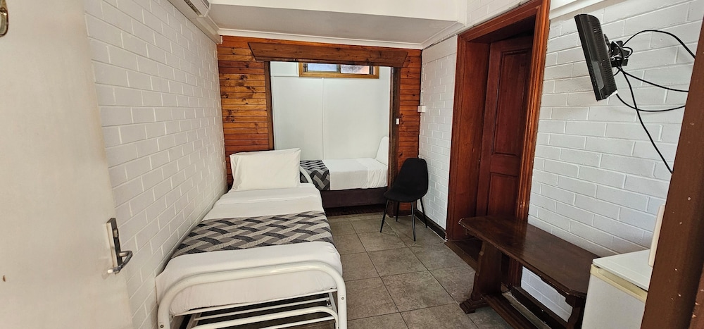 Standard Twin Room photo 1