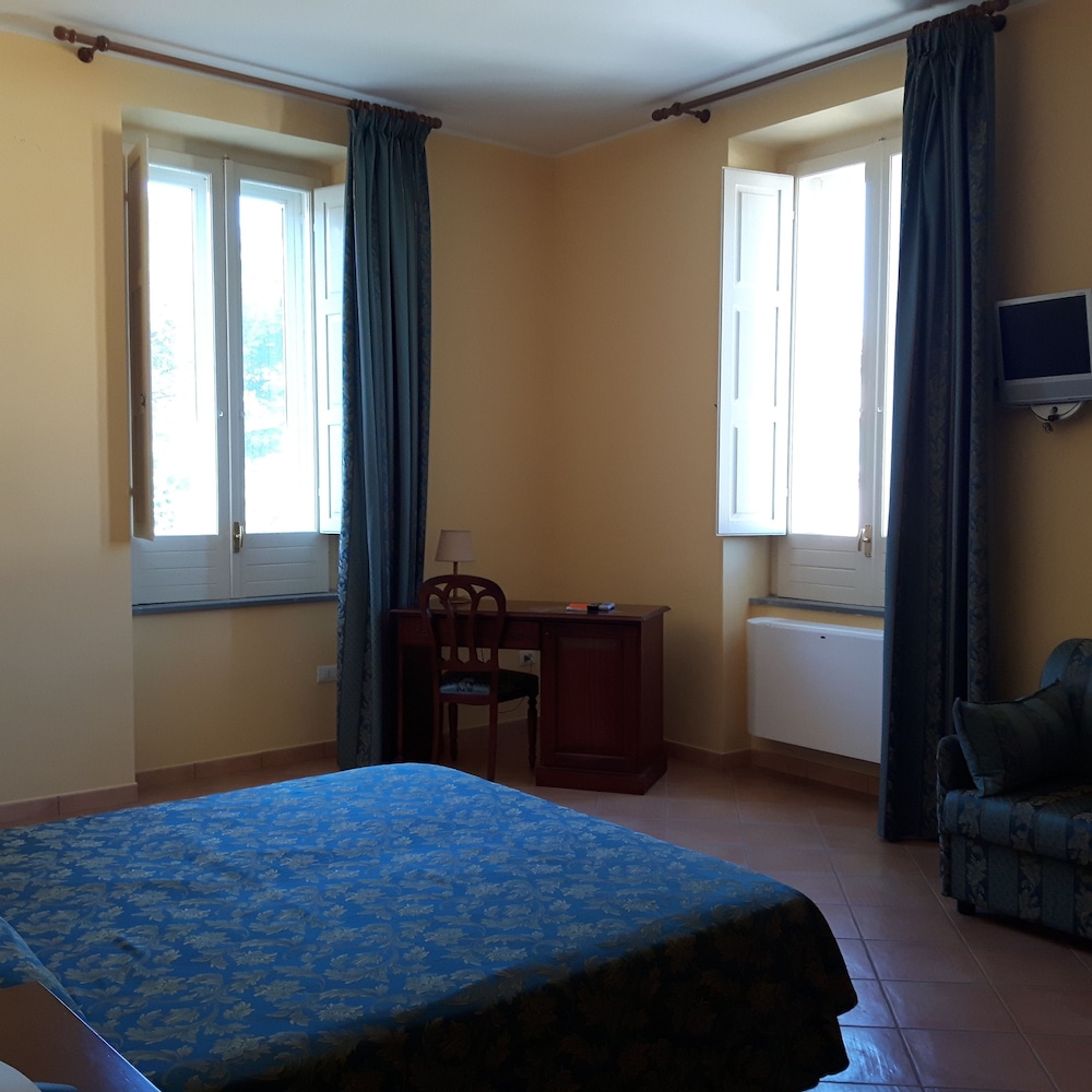 Quadruple Room photo 2
