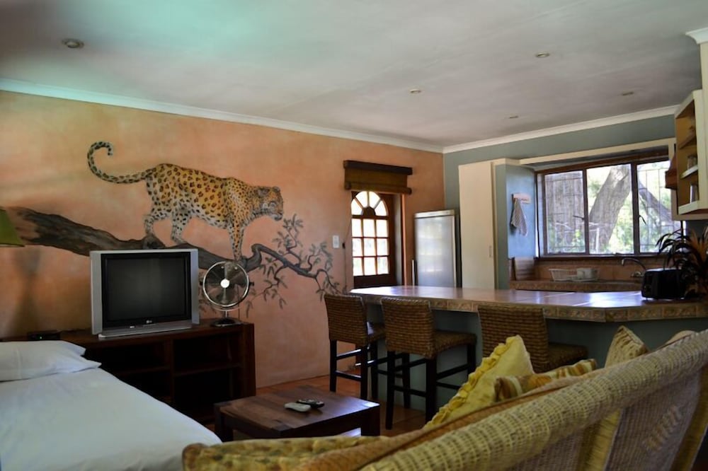 Suite (Summer) photo 3