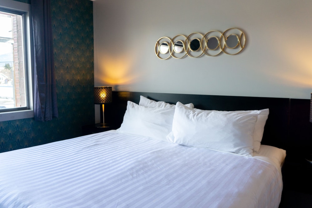 Basic Double Room