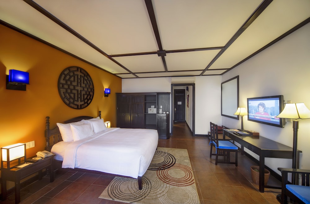 Grand Deluxe, River View - Photo 4