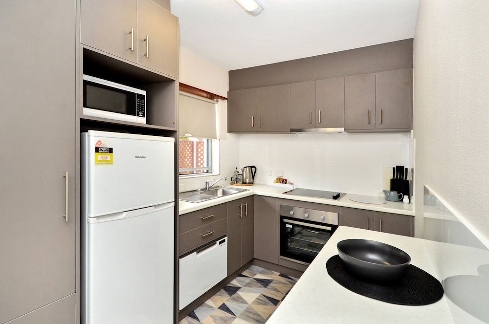 One-Bedroom Apartment - Photo 5