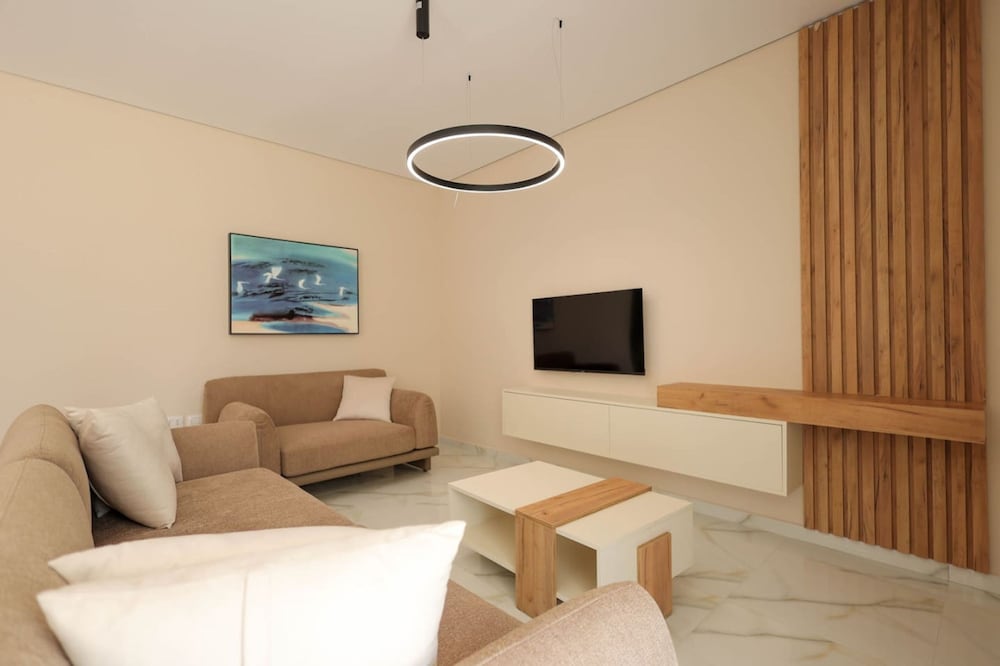 Apartment photo 3