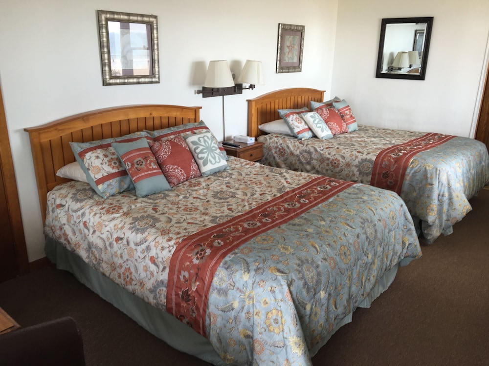 Superior Room, 2 Queen Beds, Balcony, Ocean View