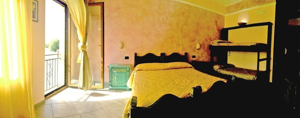 Quadruple Room photo 1