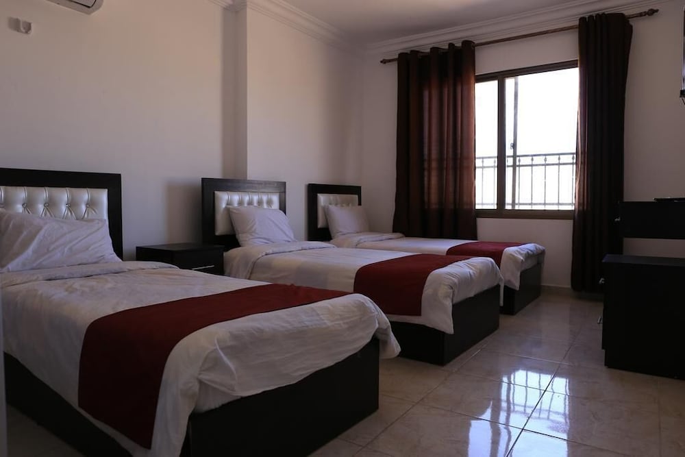 Basic Triple Room