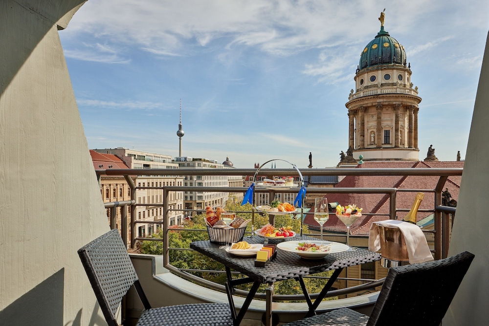 Room, 1 Queen Bed, Balcony
