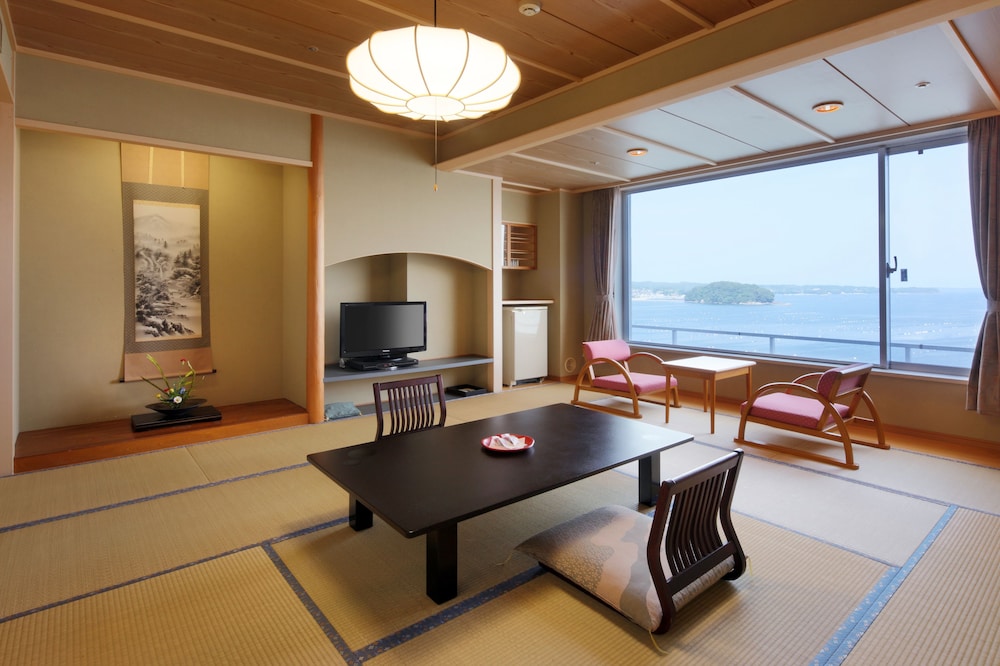 Japanese Room, East Building, 12-14Tatami photo 2