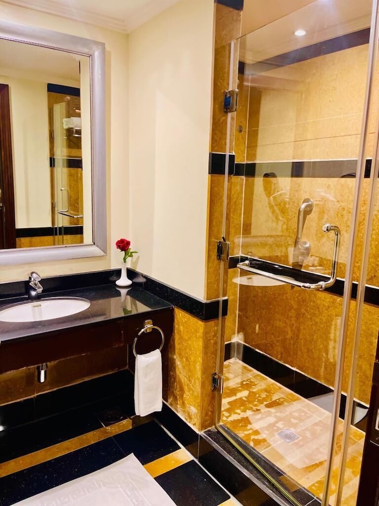 Deluxe Twin Room Haram View photo 2
