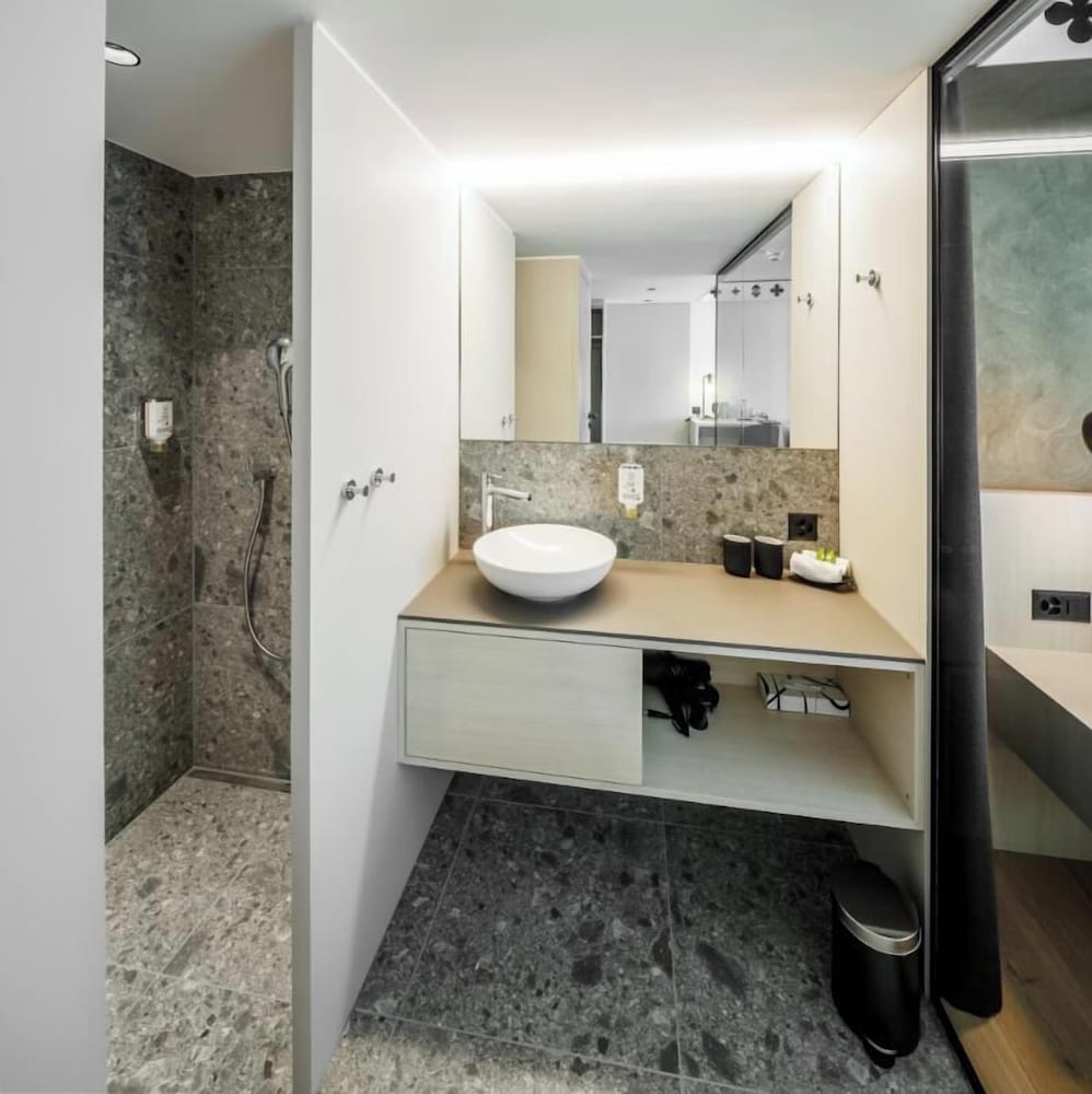 Deluxe Double Room, 1 Bedroom photo 2