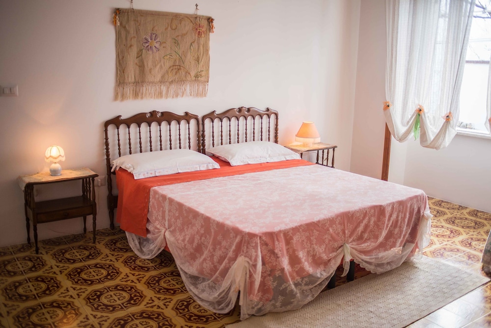 Apartment, Kitchenette