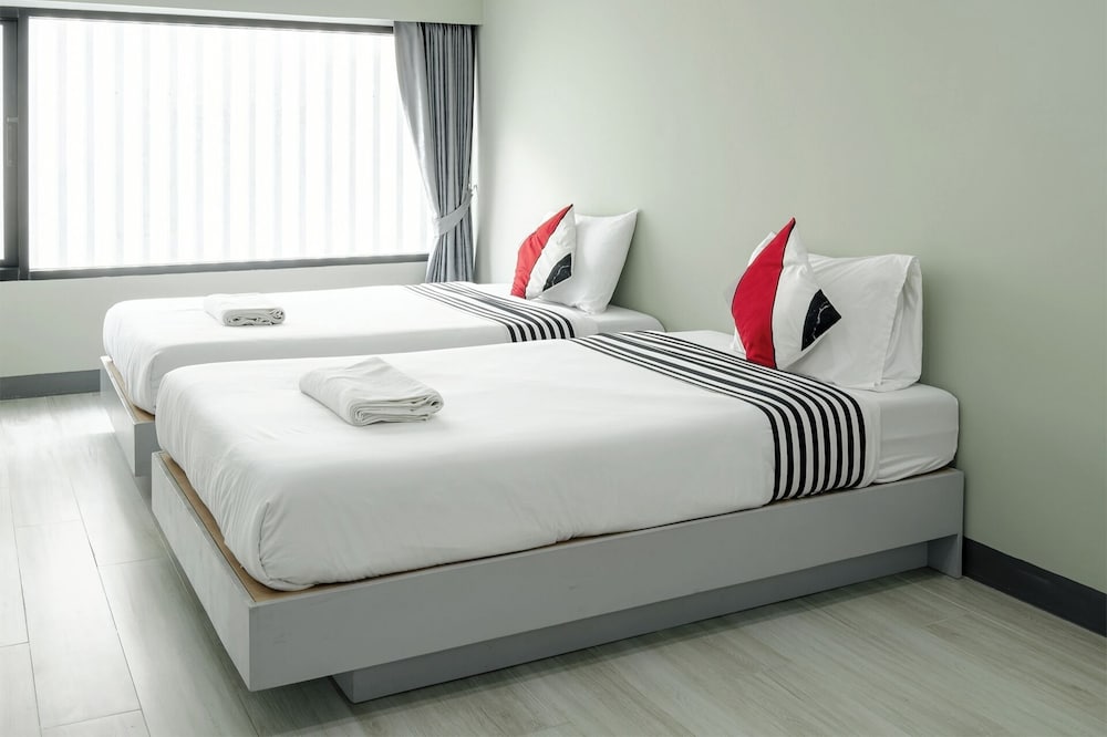 Basic Twin Room photo 3