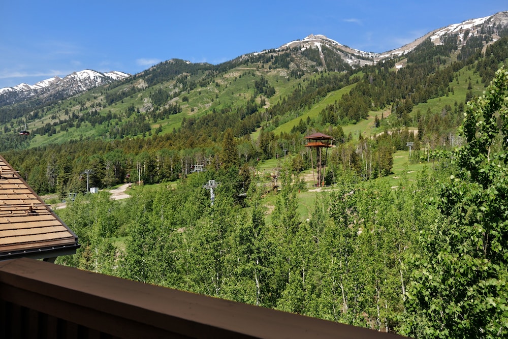 Penthouse, 3 Bedrooms, Non Smoking (The Delta Residence 1 King 3 Queen) - Photo 2