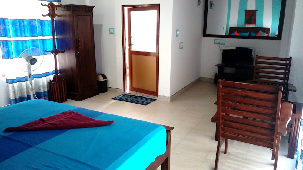 Deluxe Double Room, 1 Bedroom, Lake View photo 3