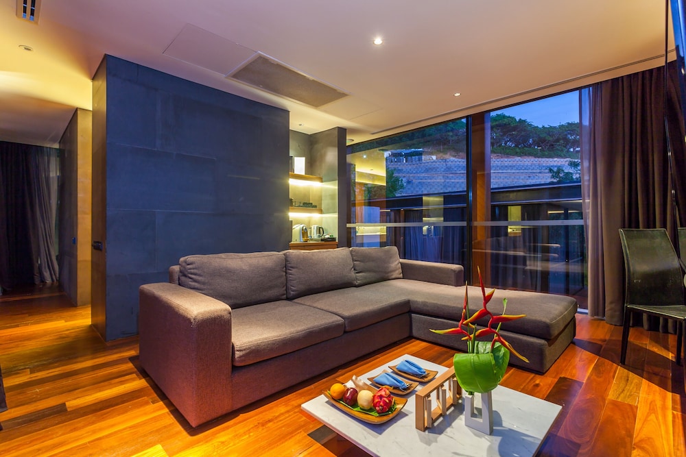 3 Bedrooms Pool Villa Garden View photo 3